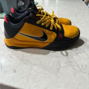 Kobe 5 - Bruce Lee size 7.5